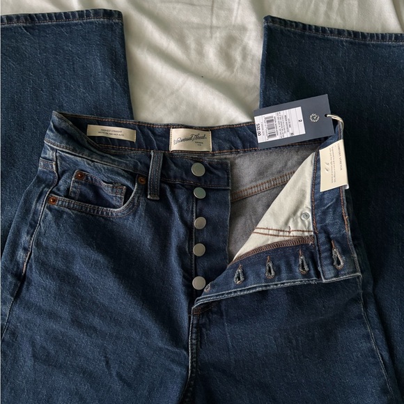 NWT Universal Thread High-rise Straight Leg Medium/Dark Blue Wash Denim Jeans - Picture 5 of 8